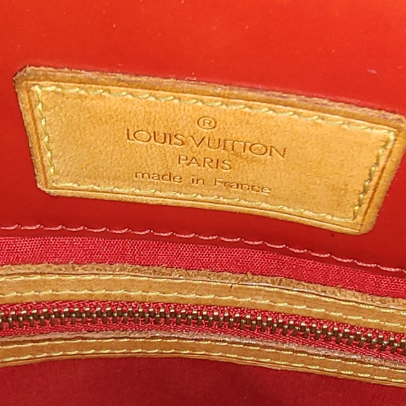 LOUIS VUITTON Reade PM Rouge Monogram Vernis MI1012 Handbag - Picture 16 of 16